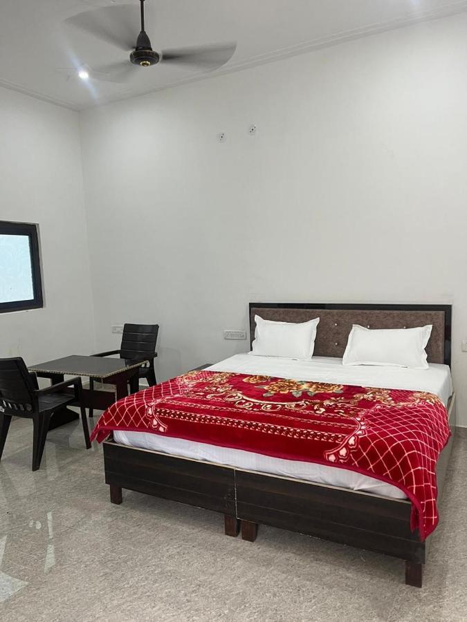 Indiana Home Stay Khajuraho Luaran gambar